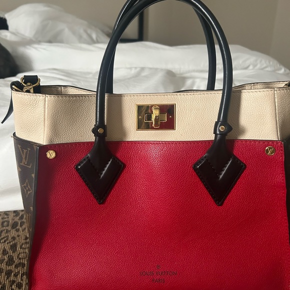 Authentic Louis Vuitton Purse On My Side - Picture 3 of 7